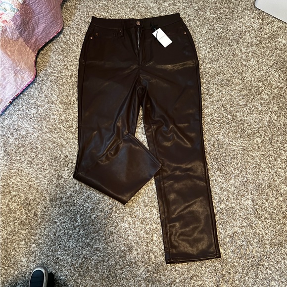 NWT Judy Blue High Waist Tummy Control Faux Leather Straight Pants 15 / 32 - Picture 2 of 4